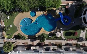 Hotel Santorian